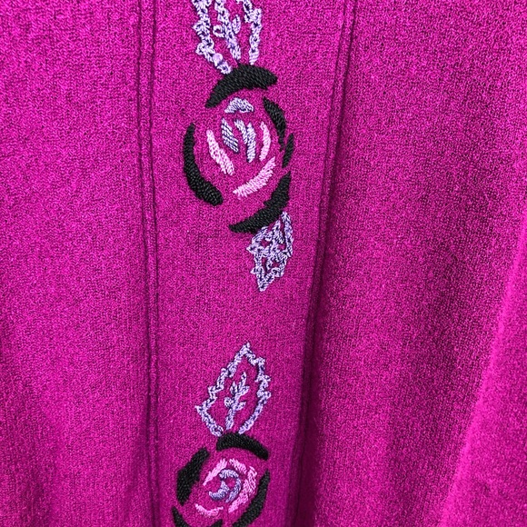 Vintage Mock-Neck Embroidered Sweater Sz M - Picture 6 of 10